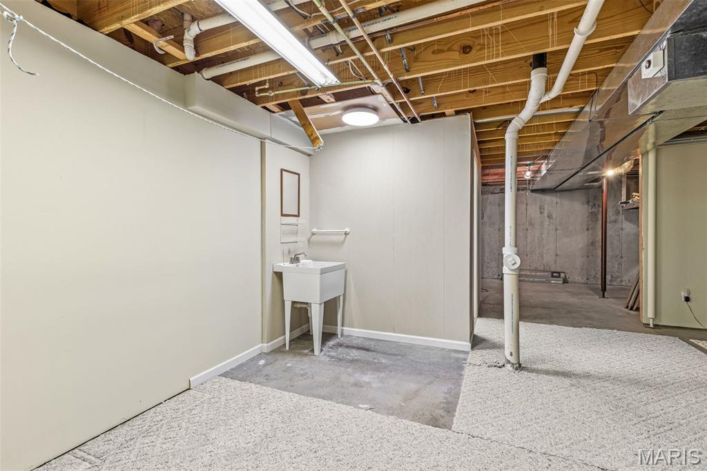 1045 Airport Road Festus, MO 63028 - Photo 51 of 57