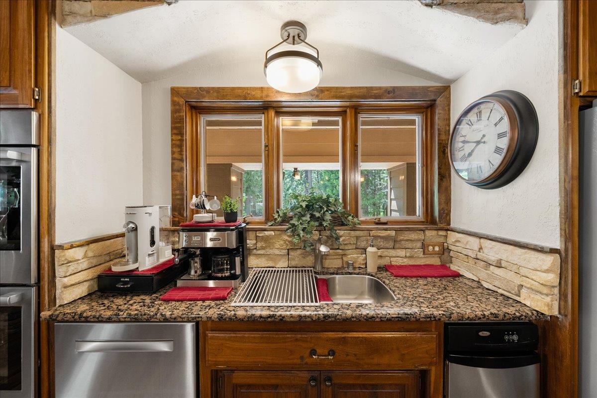 10515 Wentworth Springs Road Georgetown, CA 95634 - Photo 13 of 72