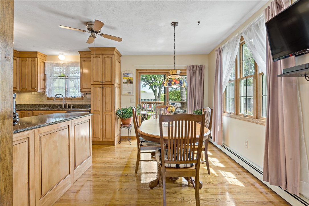 825 Middlebridge Road South Kingstown, RI 02879 - Photo 14 of 49