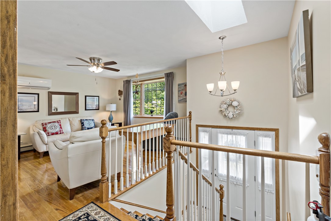 825 Middlebridge Road South Kingstown, RI 02879 - Photo 5 of 49