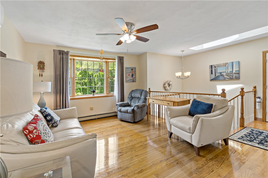 825 Middlebridge Road South Kingstown, RI 02879 - Photo 8 of 49