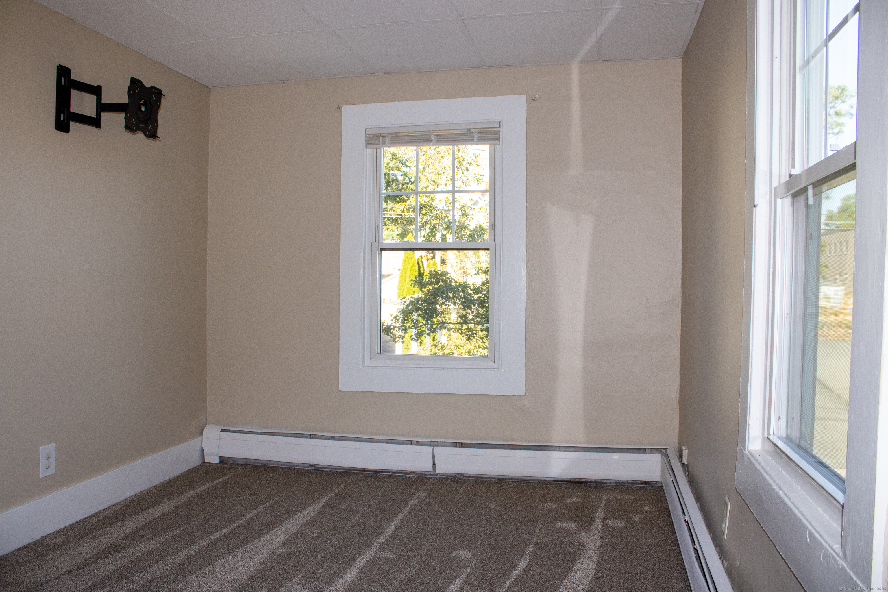 34 Fair Street Wallingford, CT 06492 - Photo 16 of 22 an empty room with window