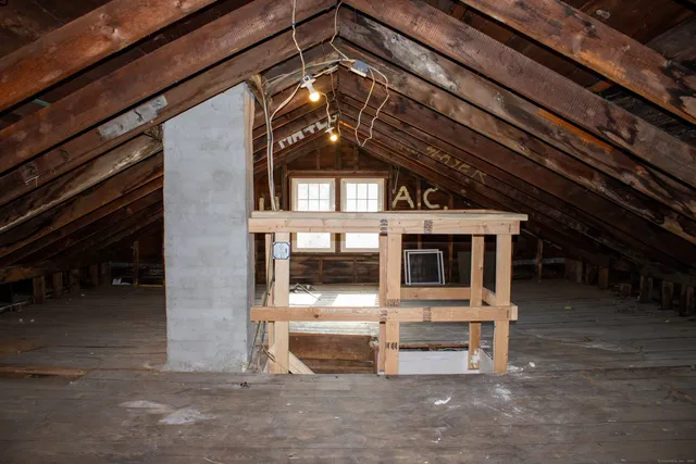 $2,250 | 34 Fair Street, Wallingford, CT 06492