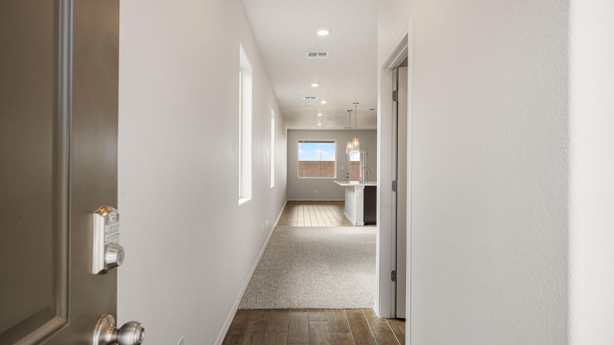 3247 Dijamant Loop Southeast Rio Rancho, NM 87124 - Photo 4 of 26 Gallery Image 4