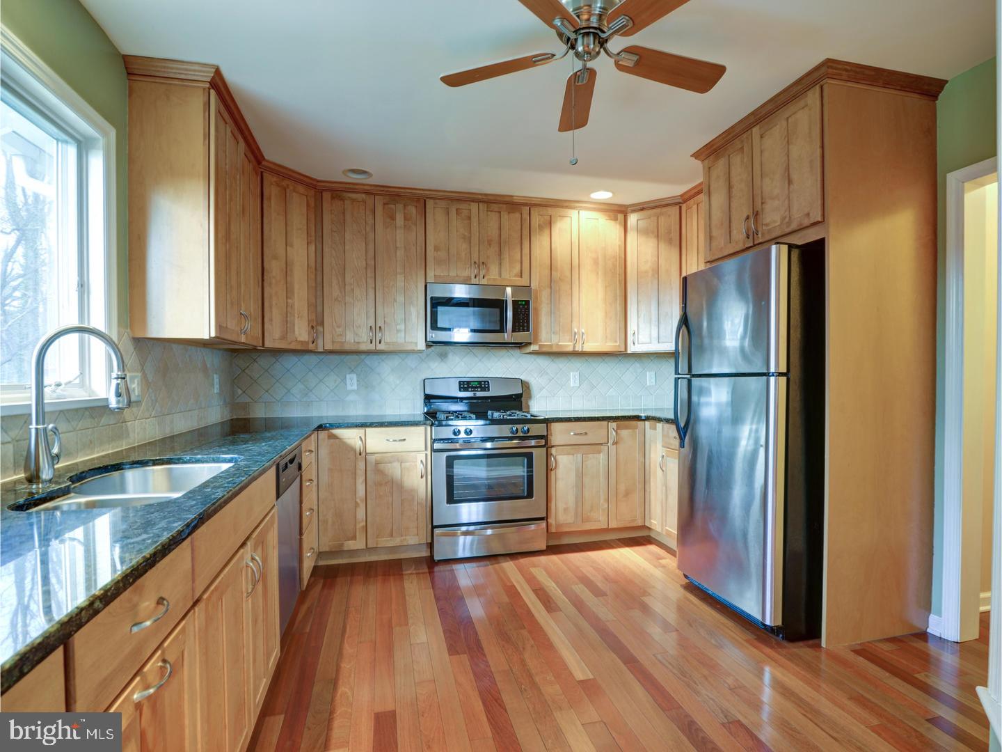 1056 River Road Ewing, NJ 08628 - Photo 4 of 15