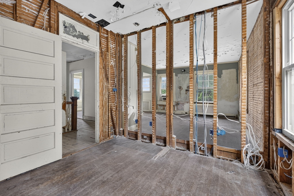 35 Leominster Road Lunenburg, MA 01462 - Photo 28 of 38 Gallery Image 28
