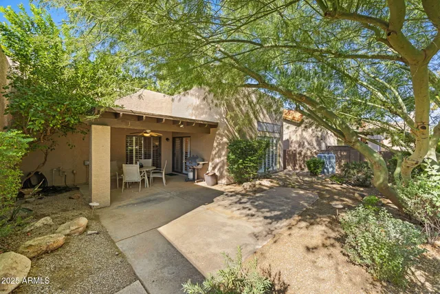 $675,999 | 11837 North 40th Place, Phoenix, AZ 85028