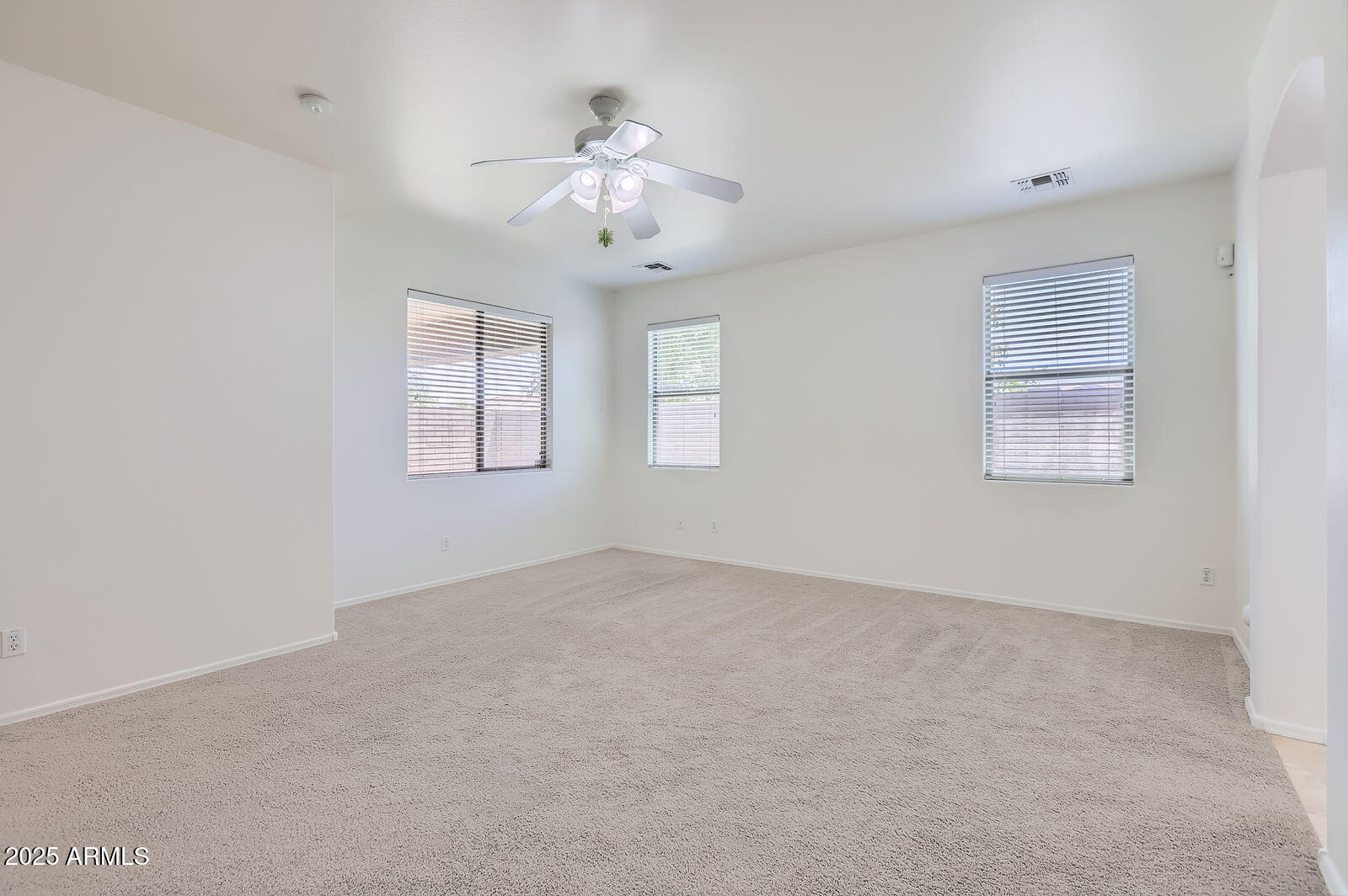 6815 West Carter Road Laveen, AZ 85339 - Photo 16 of 29 Primary Bedroom