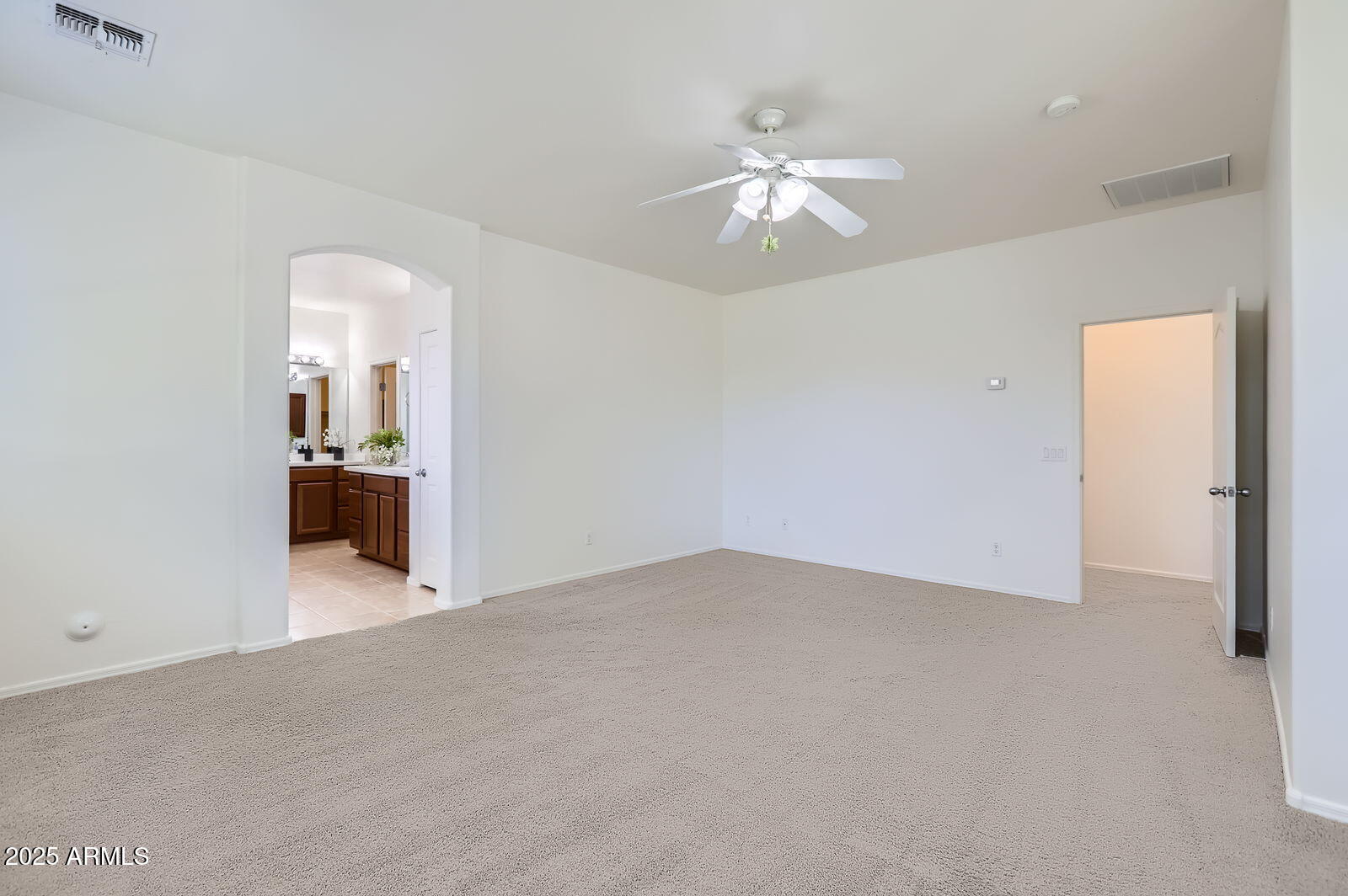 6815 West Carter Road Laveen, AZ 85339 - Photo 17 of 29 Primary Bedroom