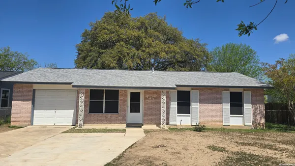$1,450 | 443 Yukon Boulevard, San Antonio, TX 78221