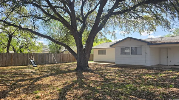 $1,450 | 443 Yukon Boulevard, San Antonio, TX 78221