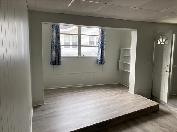 $1,095 | 3421 35th Street North, Unit A, St. Petersburg, FL 33713