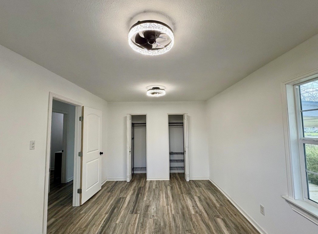 639 Manor Street Houston, TX 77015 - Photo 8 of 42 Bedroom 1