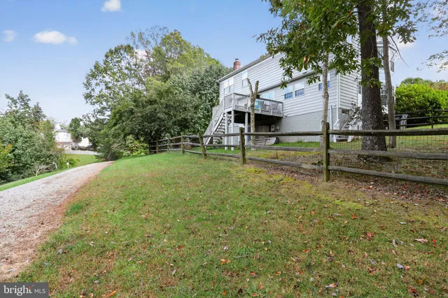 $750,000 | 16601 Accolon Court, Dumfries, VA 22025