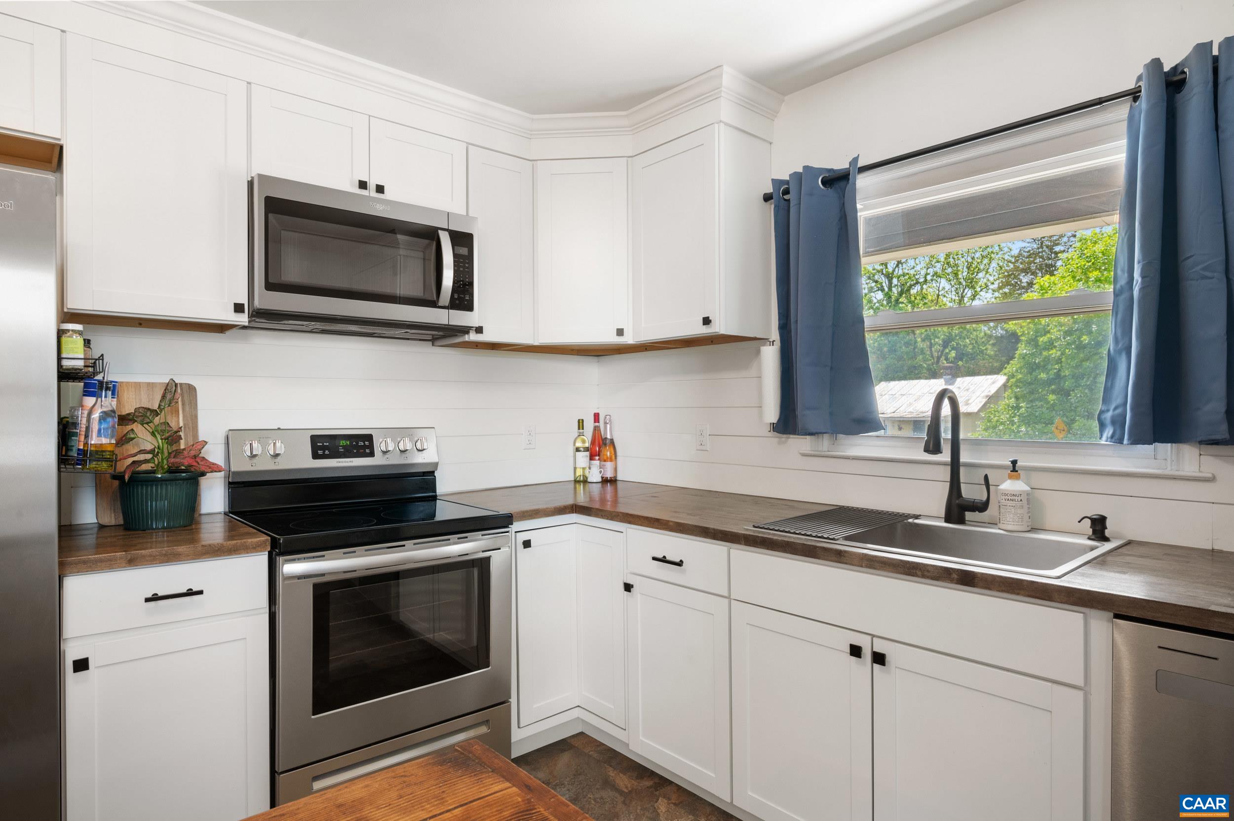 105 Hartmans Mill Road, Unit A Charlottesville, VA 22902 - Photo 10 of 19
