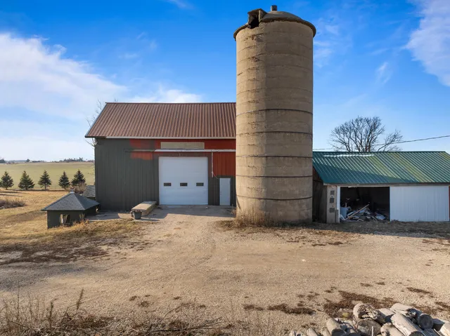 $375,000 | N5653 Highway 89, Richmond, WI 53115