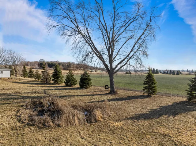 $375,000 | N5653 Highway 89, Richmond, WI 53115