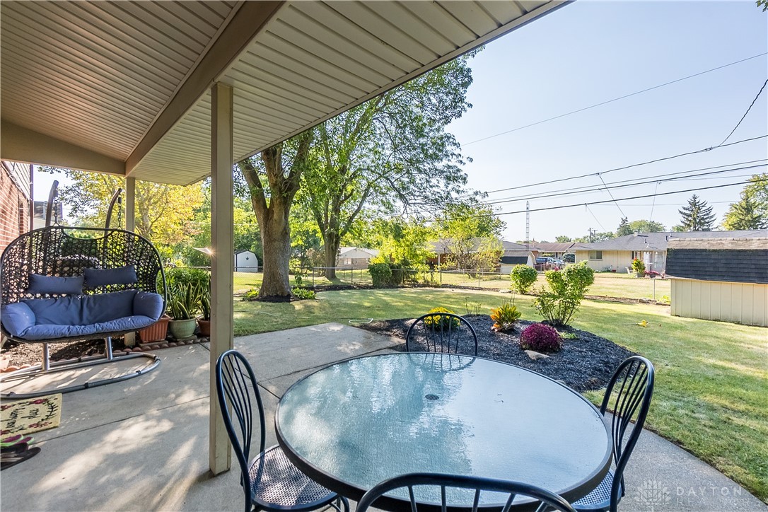 4224 Old Salem Road Clayton, OH 45322 - Photo 7 of 30 Covered patio