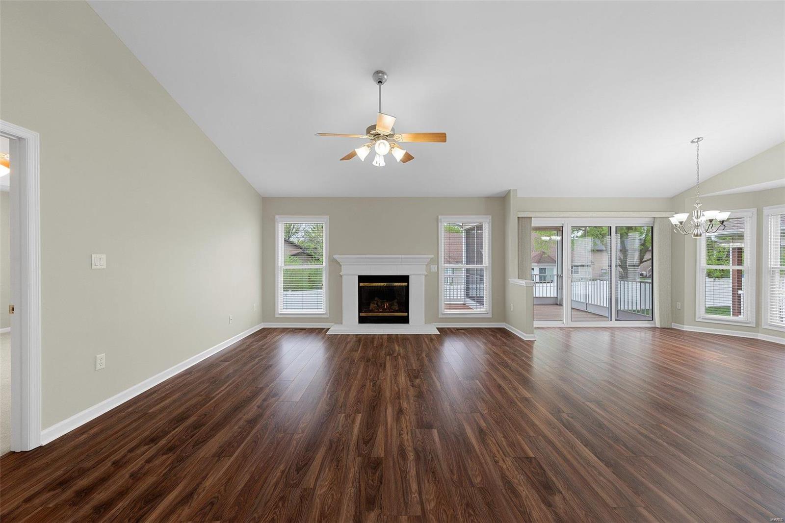 219 Fairgate Drive St. Peters, MO 63376 - Photo 11 of 44