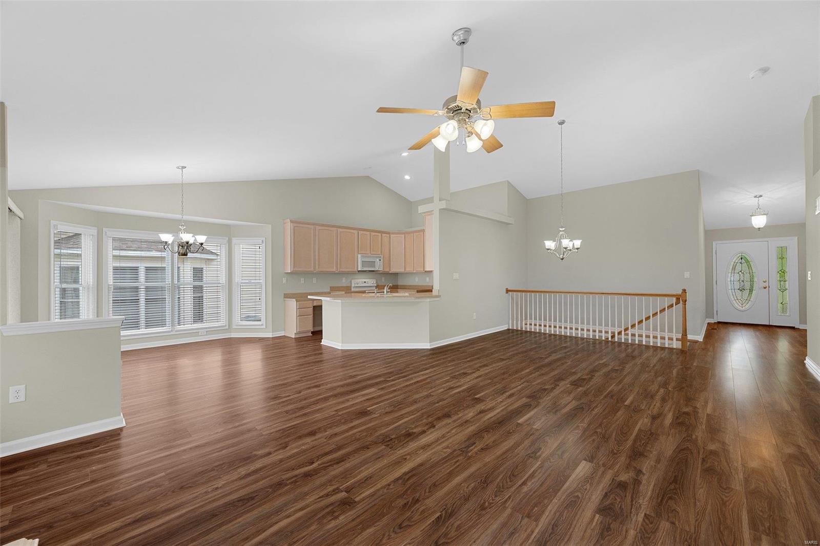 219 Fairgate Drive St. Peters, MO 63376 - Photo 8 of 44
