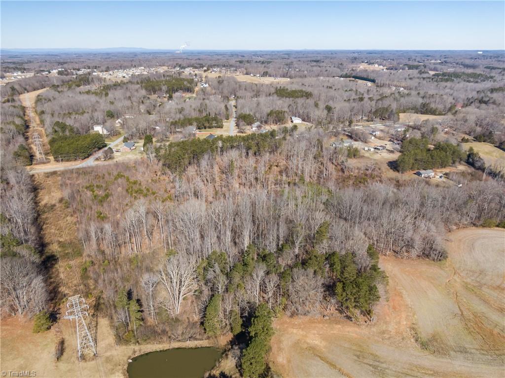 9178 County Line Road Kernersville, NC 27284 - Photo 13 of 28