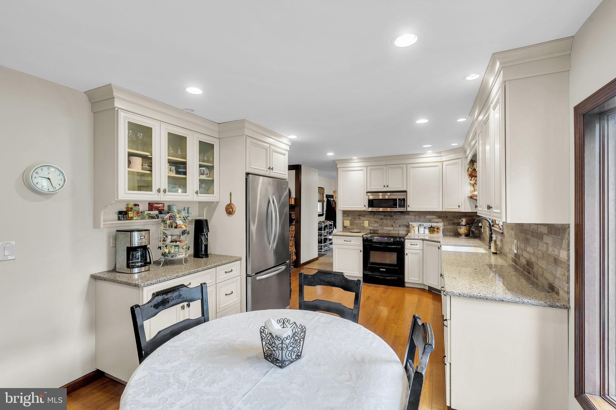 354 Old York Road Hamilton, NJ 08620 - Photo 13 of 49 Gallery Image 13