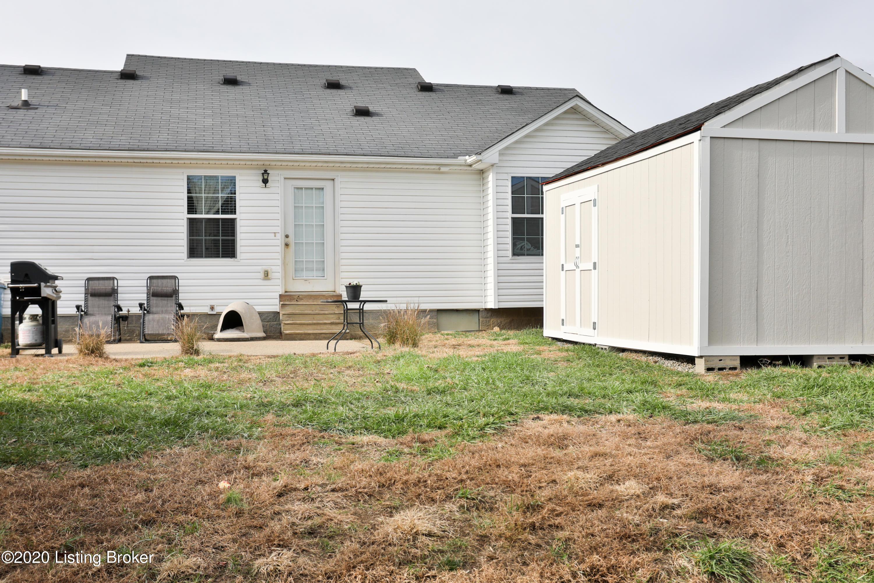 398 Madison Rae Boulevard Shepherdsville, KY 40165 - Photo 30 of 33 398 Madison Rae-30