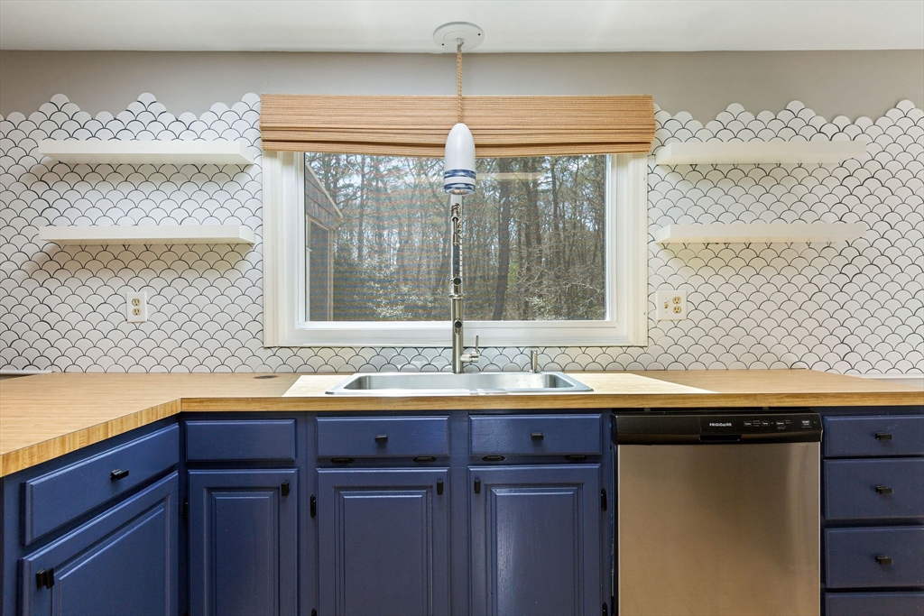 1197 Orleans-Harwich Road Harwich, MA 02645 - Photo 16 of 42