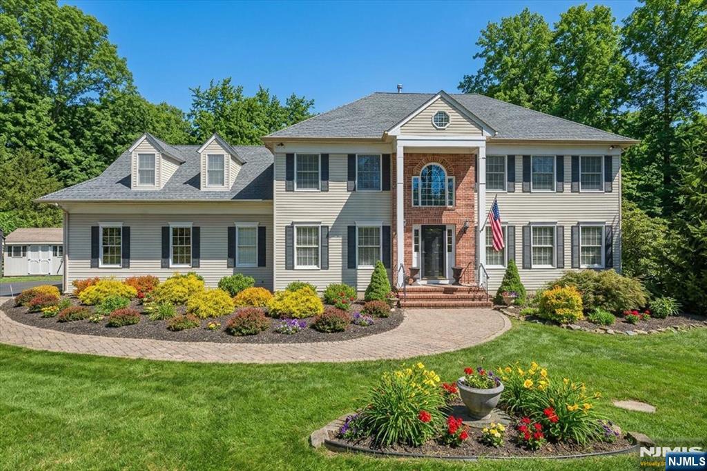 7 Robin Court Chester, NJ 07930 - Photo 45 of 48