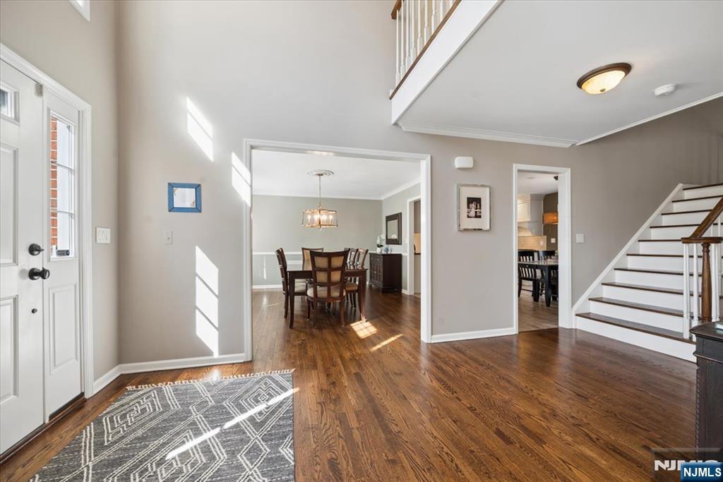 7 Robin Court Chester, NJ 07930 - Photo 5 of 48