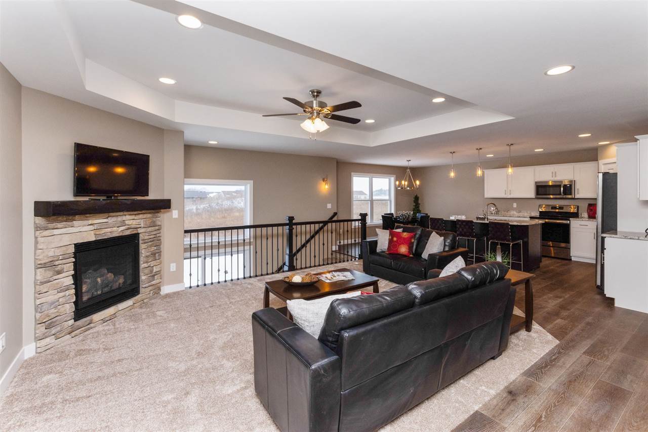 5726 Cedar Ridge Drive Marion, IA 52302 - Photo 3 of 28 Gallery Image 3
