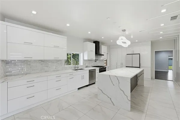 $8,490 | 8647 Corbin Avenue, Winnetka, CA 91306