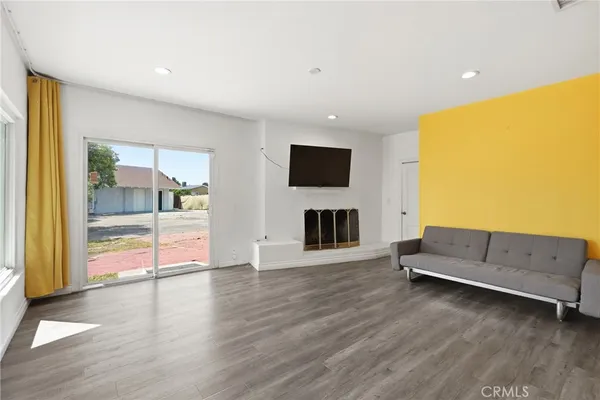 $8,490 | 8647 Corbin Avenue, Winnetka, CA 91306