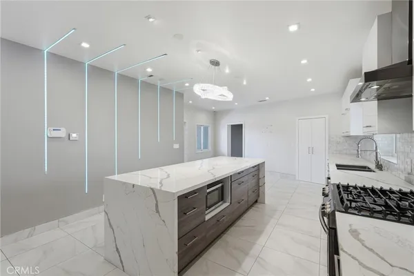 $8,490 | 8647 Corbin Avenue, Winnetka, CA 91306