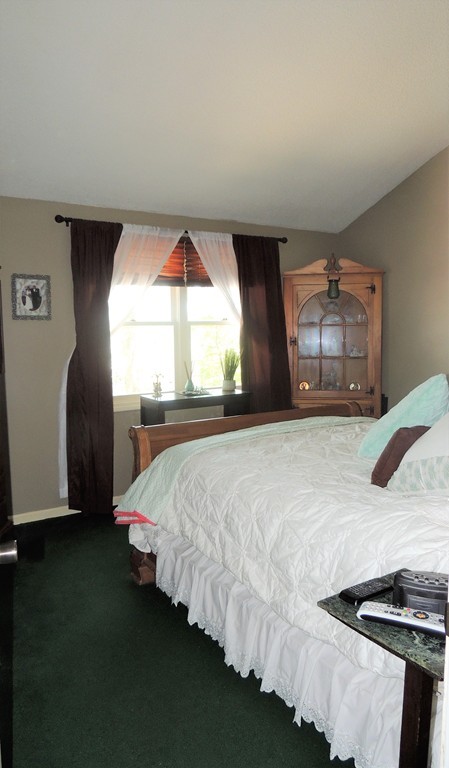 54 Wing Street Springfield, MA 01151 - Photo 11 of 25 Gallery Image 11