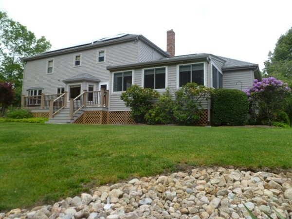 9 Dogwood Road Sharon, MA 02067 - Photo 3 of 22