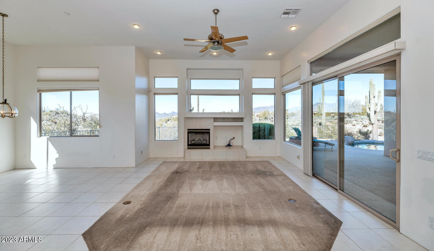 38870 North Rising Sun Road Carefree, AZ 85377 - Photo 14 of 29 Oversized Picture Windows.