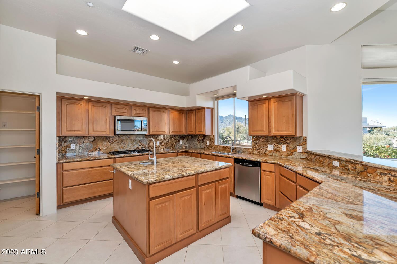 38870 North Rising Sun Road Carefree, AZ 85377 - Photo 9 of 29 Chef's Kitchen