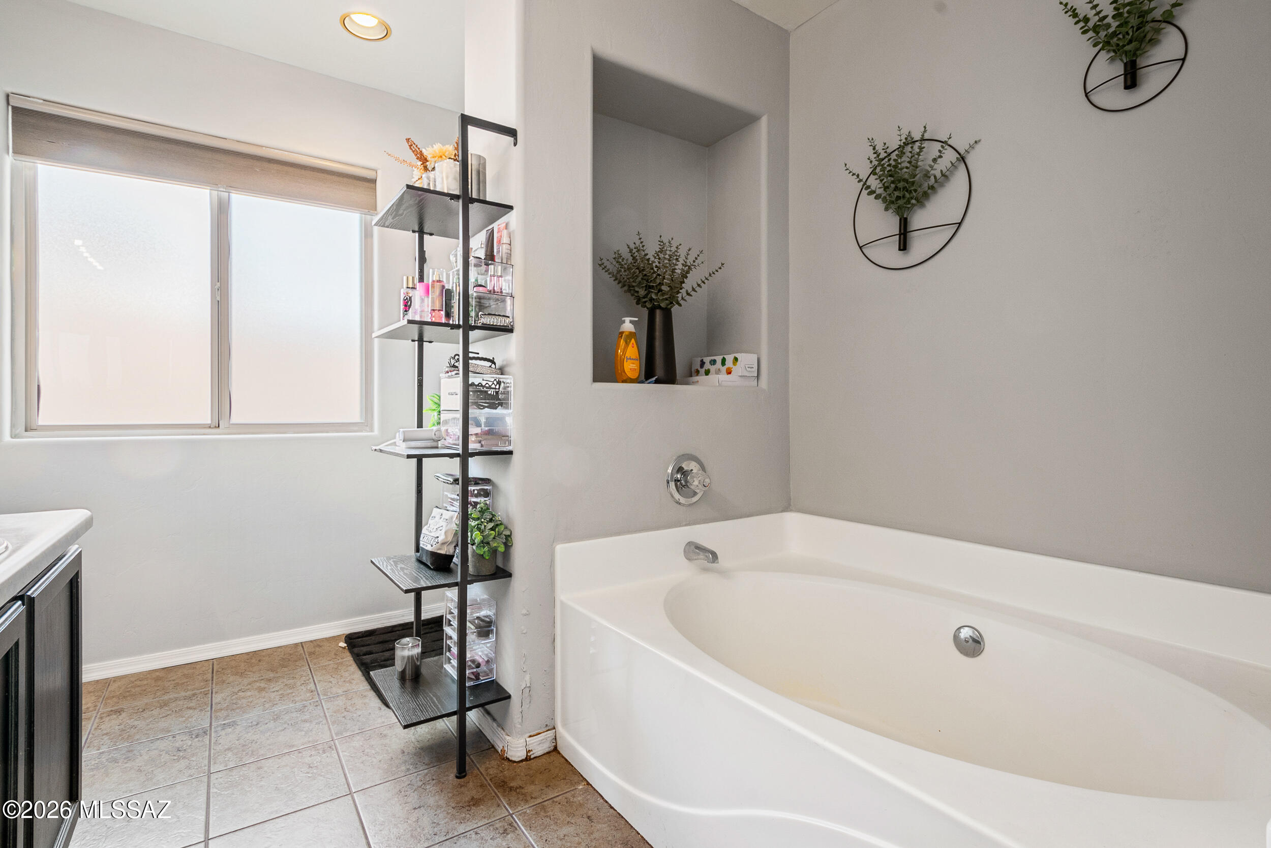 7677 South Meadow Spring Way Tucson, AZ 85747 - Photo 28 of 39 035