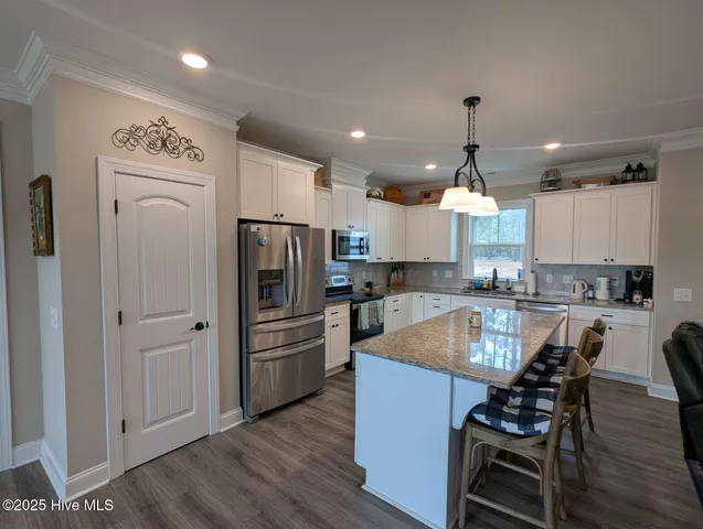 $559,900 | 120 East Devonshire Avenue, West End, NC 27376