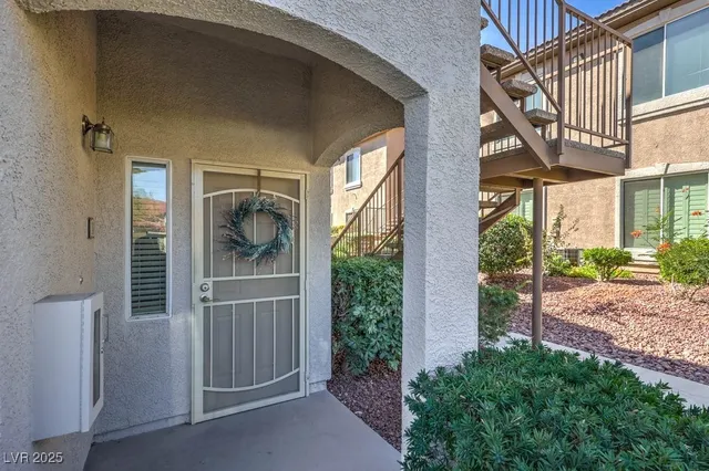 $299,900 | 2305 West Horizon Ridge Parkway, Unit 2413, Henderson, NV 89052