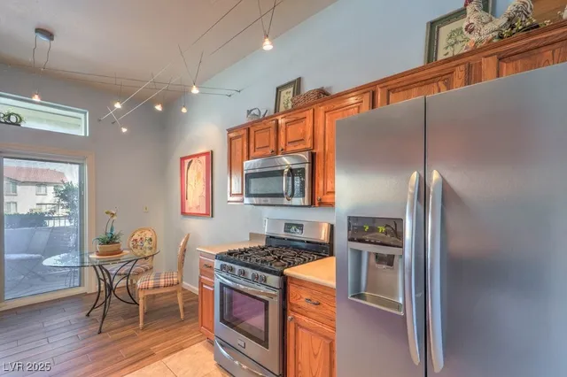 $299,900 | 2305 West Horizon Ridge Parkway, Unit 2413, Henderson, NV 89052