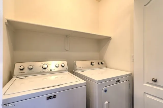 $299,900 | 2305 West Horizon Ridge Parkway, Unit 2413, Henderson, NV 89052