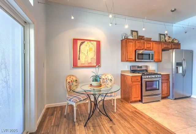 $299,900 | 2305 West Horizon Ridge Parkway, Unit 2413, Henderson, NV 89052