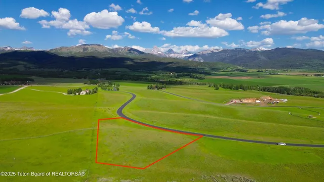 $470,000 | 2410 Snow Crest Ranch Drive, Driggs, ID 83422