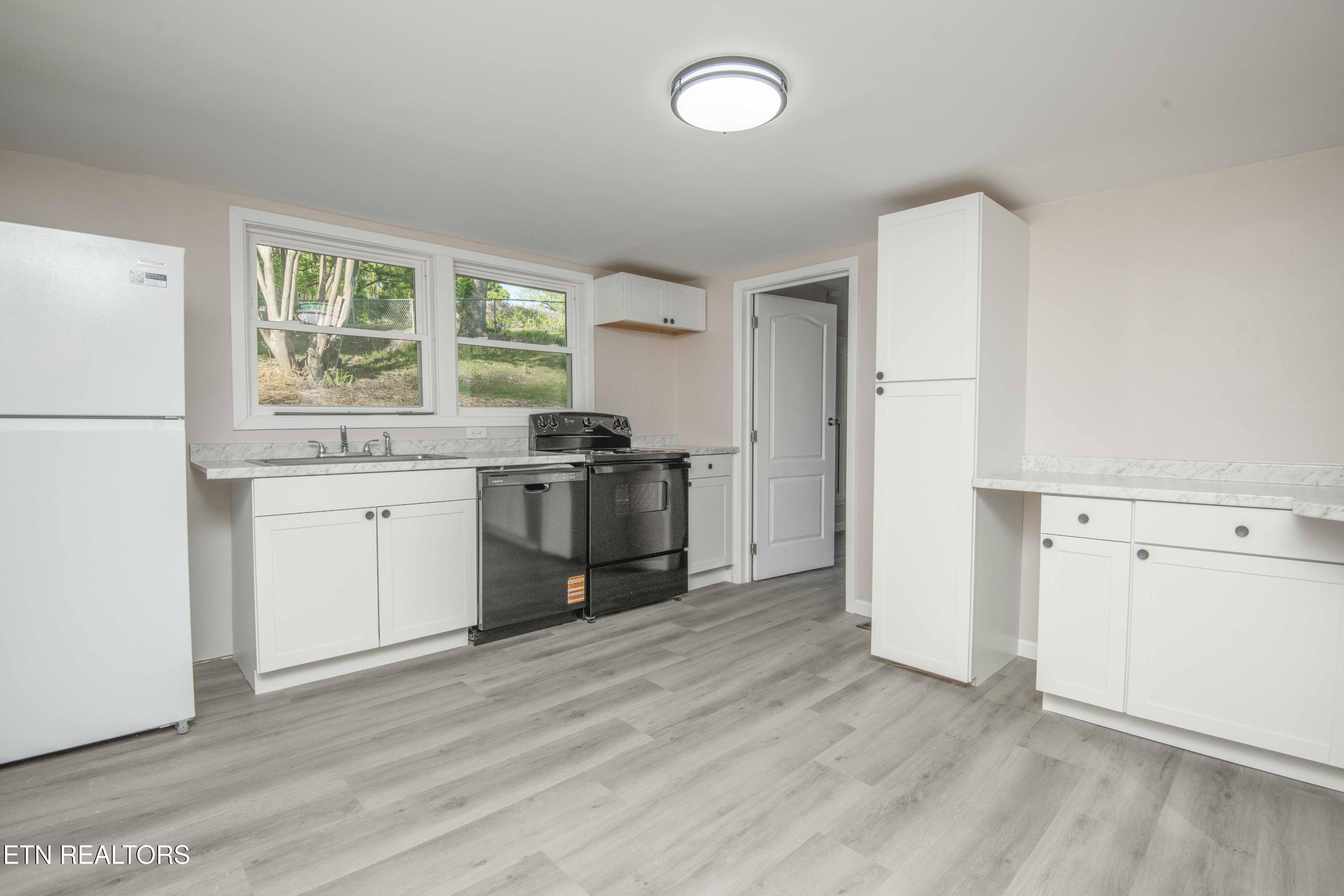 4112 Edington Road Knoxville, TN 37920 - Photo 12 of 36 kitchen 3_1