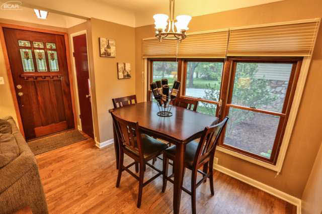 601 Lehigh Road Rochester, MI 48307 - Photo 8 of 14 21170125-7.JPG