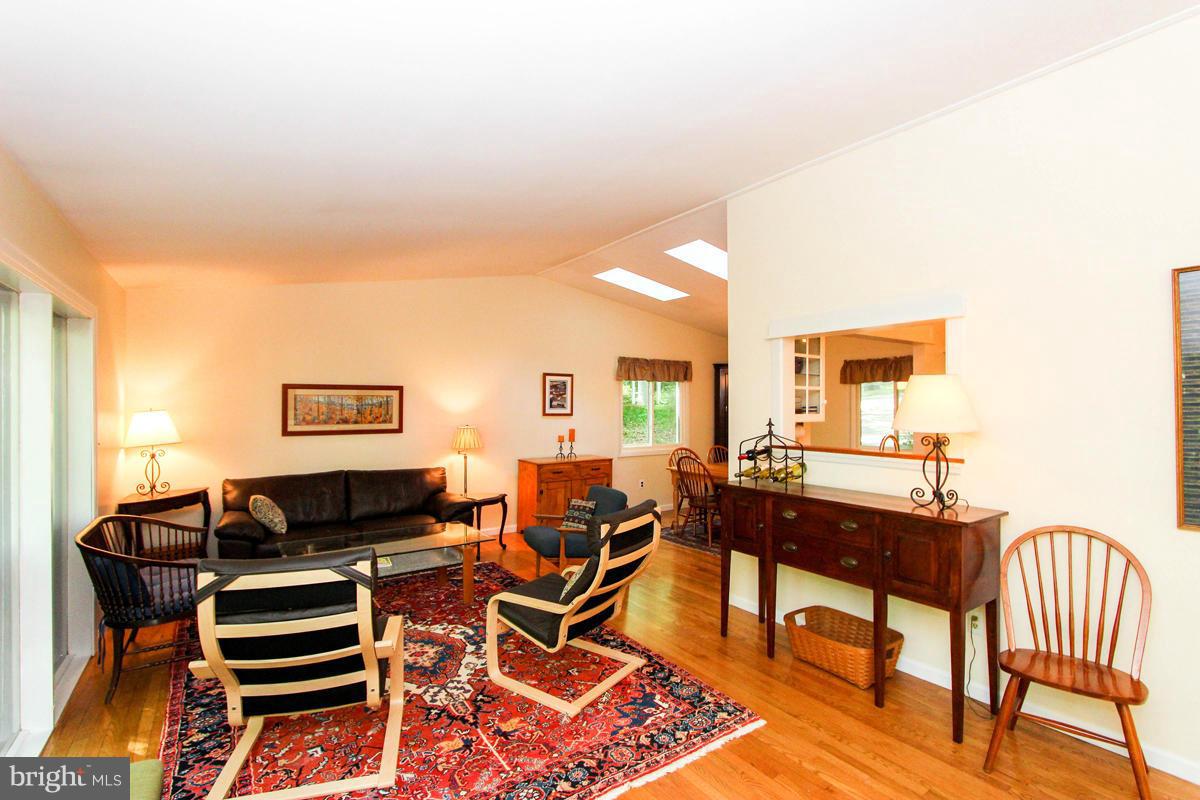 2501 Fauquier Lane Reston, VA 20191 - Photo 4 of 30 Living Room