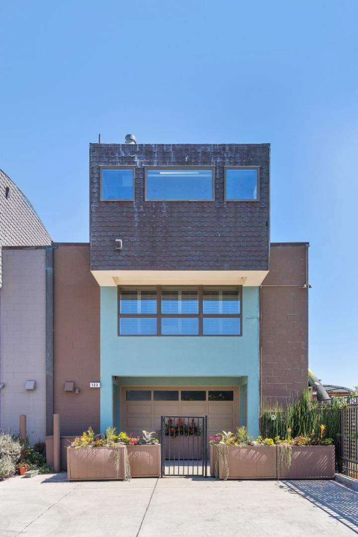 123 Ocean Boulevard Half Moon Bay, CA 94019 - Photo 22 of 30 a front view of a house with yard