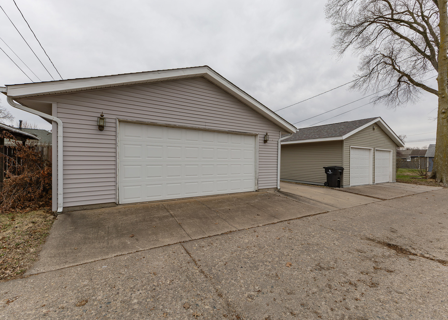 1850 45th Street Rock Island, IL 61201 - Photo 3 of 18